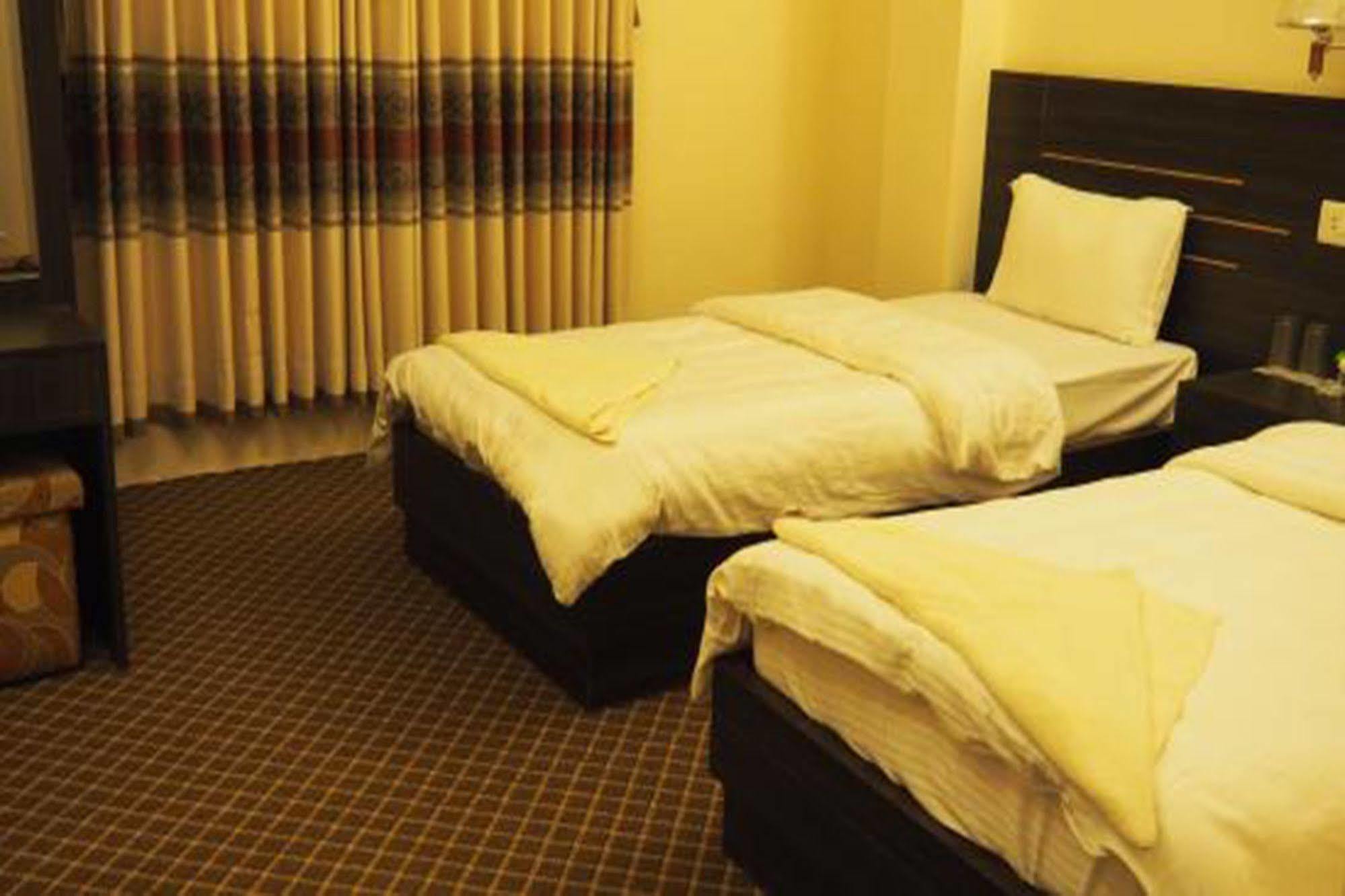 Mirage Inn Румминдей Экстерьер фото