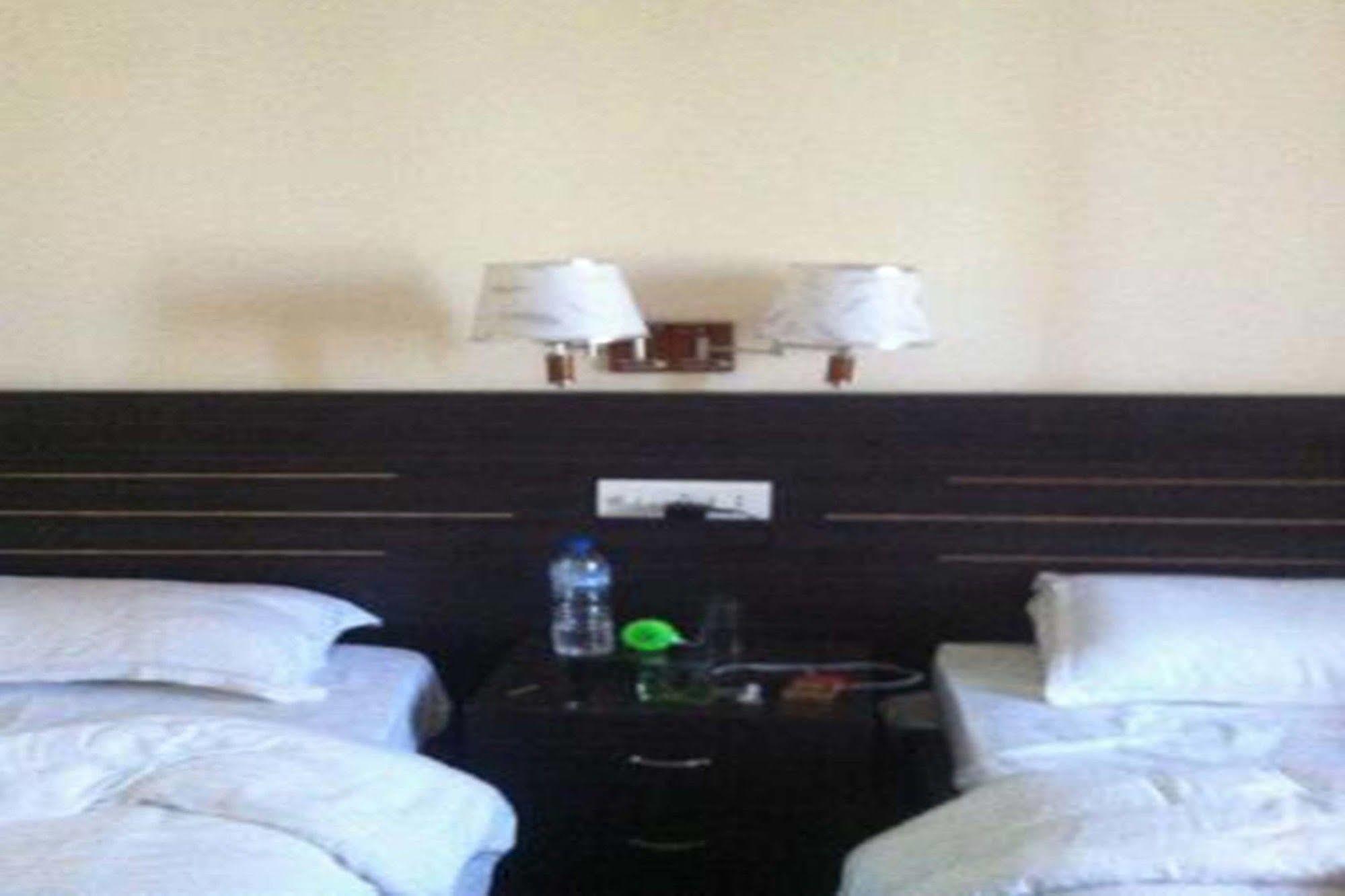 Mirage Inn Румминдей Экстерьер фото